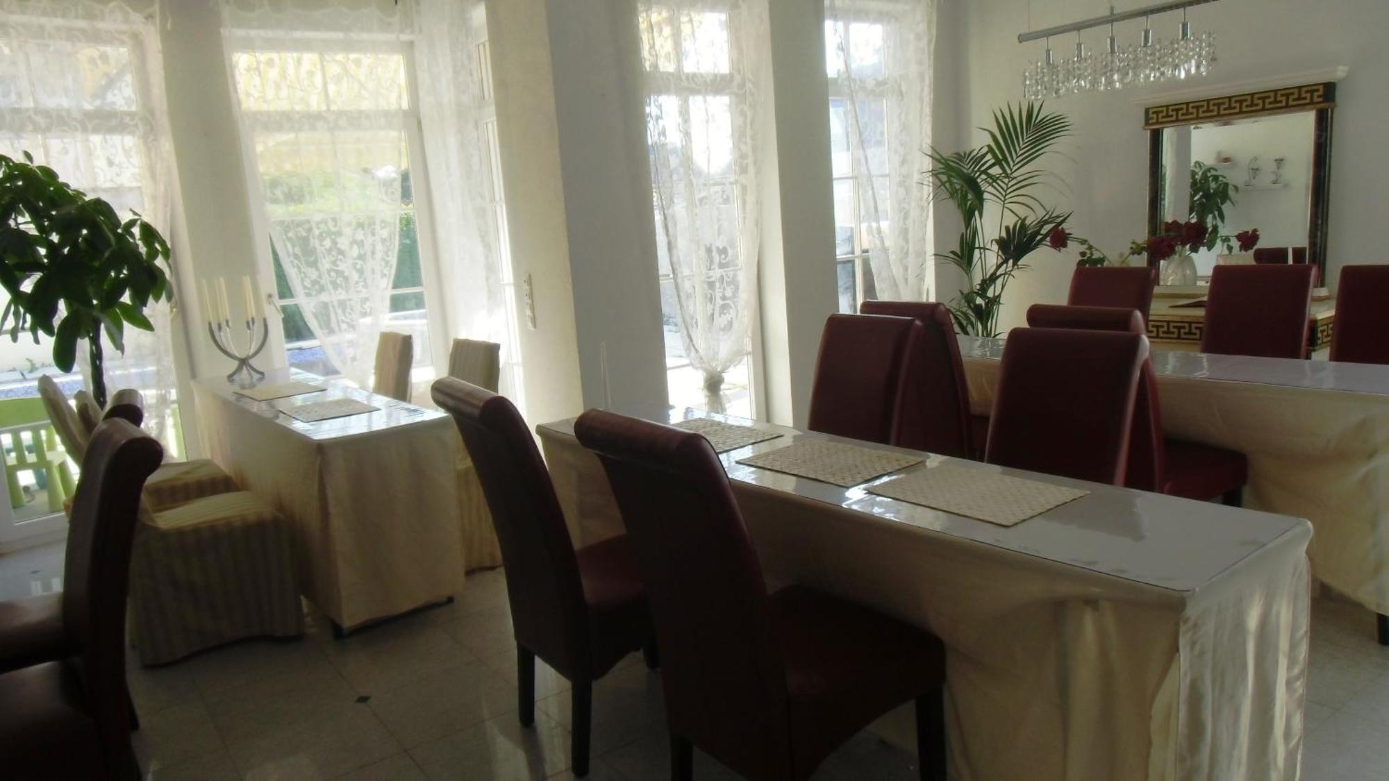 רוסט Gaestehaus Tante Tienchen 7 Minuten Zu Fuss Zum Europa Park , Plus Kostenloses Parkplatzticket Rulantica ,Alle Unsere Suiten Haben Einen Balkon מראה חיצוני תמונה