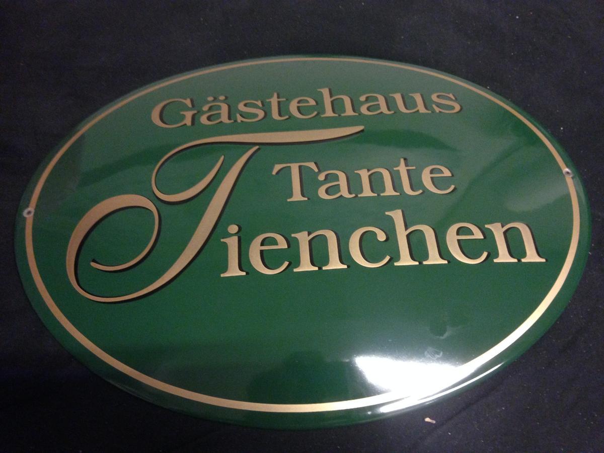 רוסט Gaestehaus Tante Tienchen 7 Minuten Zu Fuss Zum Europa Park , Plus Kostenloses Parkplatzticket Rulantica ,Alle Unsere Suiten Haben Einen Balkon מראה חיצוני תמונה
