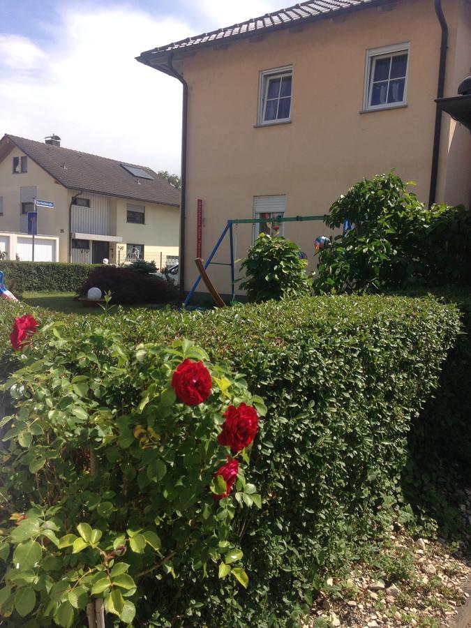 רוסט Gaestehaus Tante Tienchen 7 Minuten Zu Fuss Zum Europa Park , Plus Kostenloses Parkplatzticket Rulantica ,Alle Unsere Suiten Haben Einen Balkon מראה חיצוני תמונה
