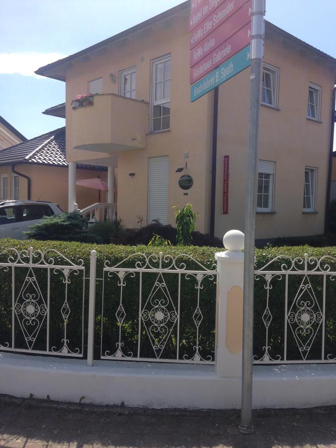 רוסט Gaestehaus Tante Tienchen 7 Minuten Zu Fuss Zum Europa Park , Plus Kostenloses Parkplatzticket Rulantica ,Alle Unsere Suiten Haben Einen Balkon מראה חיצוני תמונה