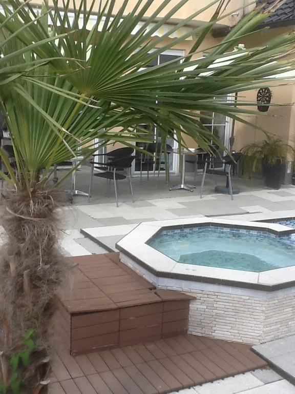 רוסט Gaestehaus Tante Tienchen 7 Minuten Zu Fuss Zum Europa Park , Plus Kostenloses Parkplatzticket Rulantica ,Alle Unsere Suiten Haben Einen Balkon מראה חיצוני תמונה